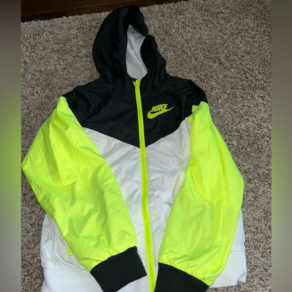 Boys size small Nike track jacket - Picture 1 of 3